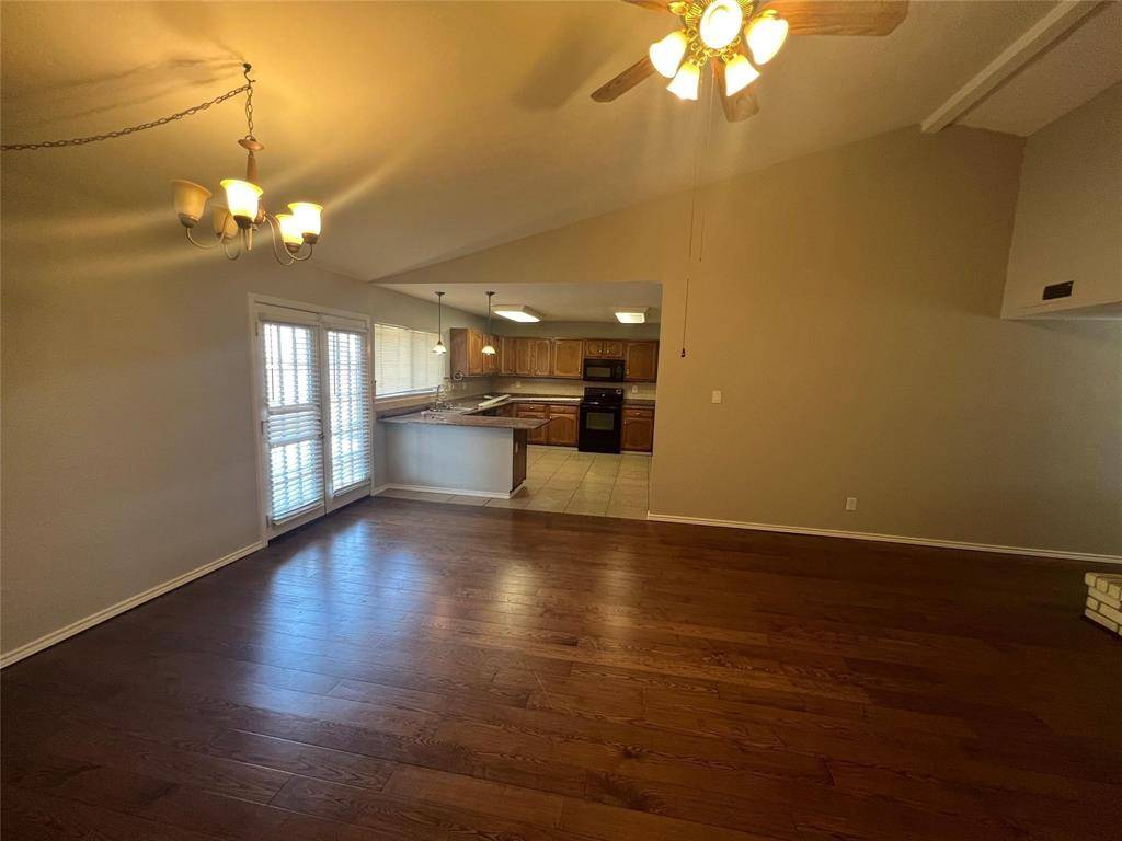 2317 Sharpshire Lane, Arlington, TX 76014