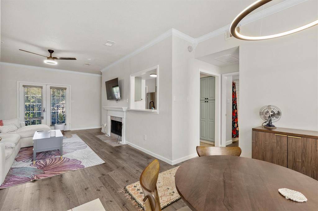 3550 Country Square Drive #111, Carrollton, TX 75006