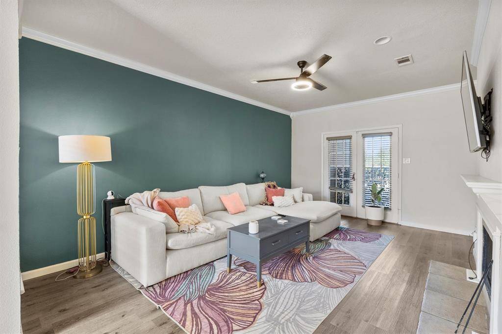 3550 Country Square Drive #111, Carrollton, TX 75006