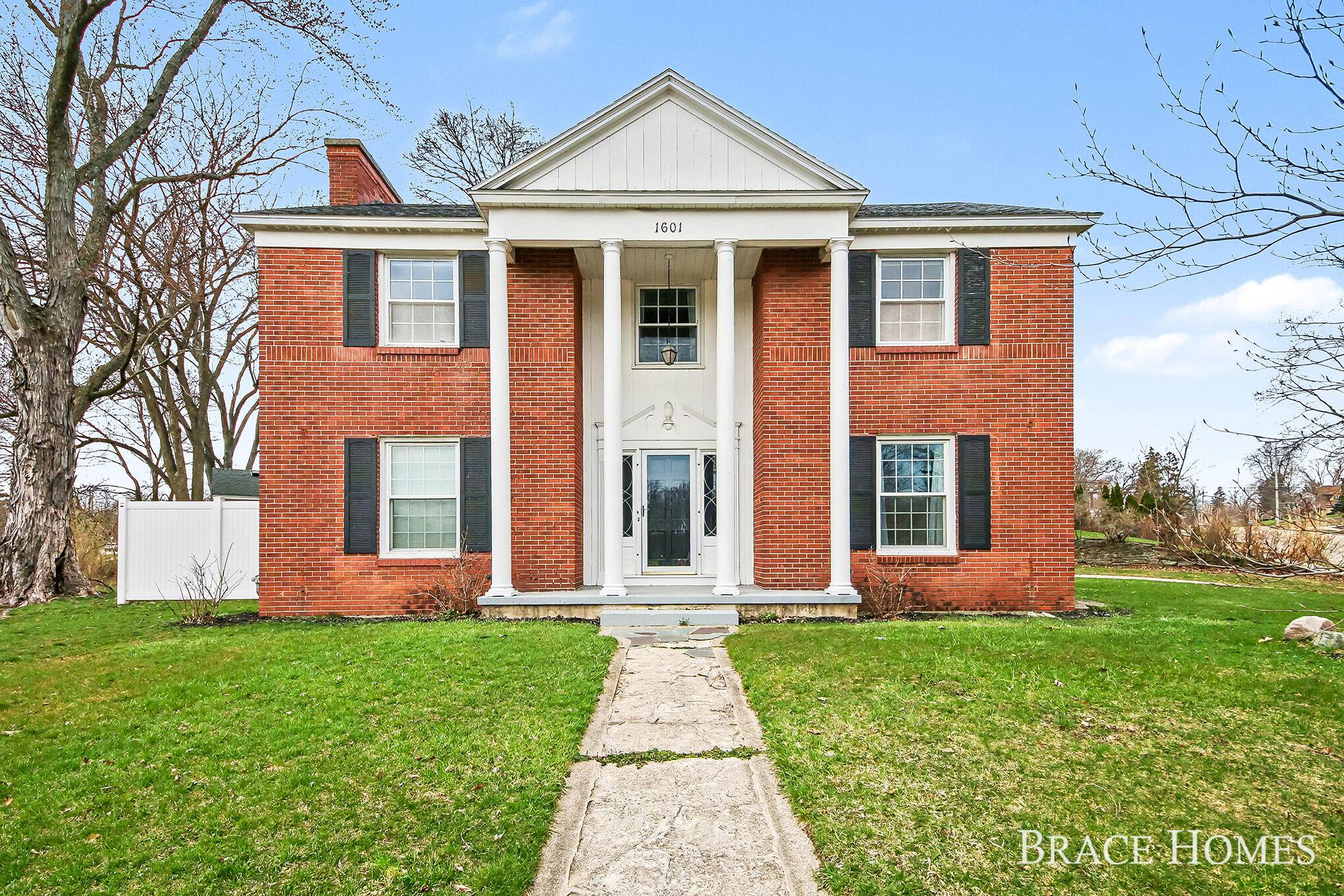 119 Bristol AVE NW, Grandrapidscity_kent, MI 49504