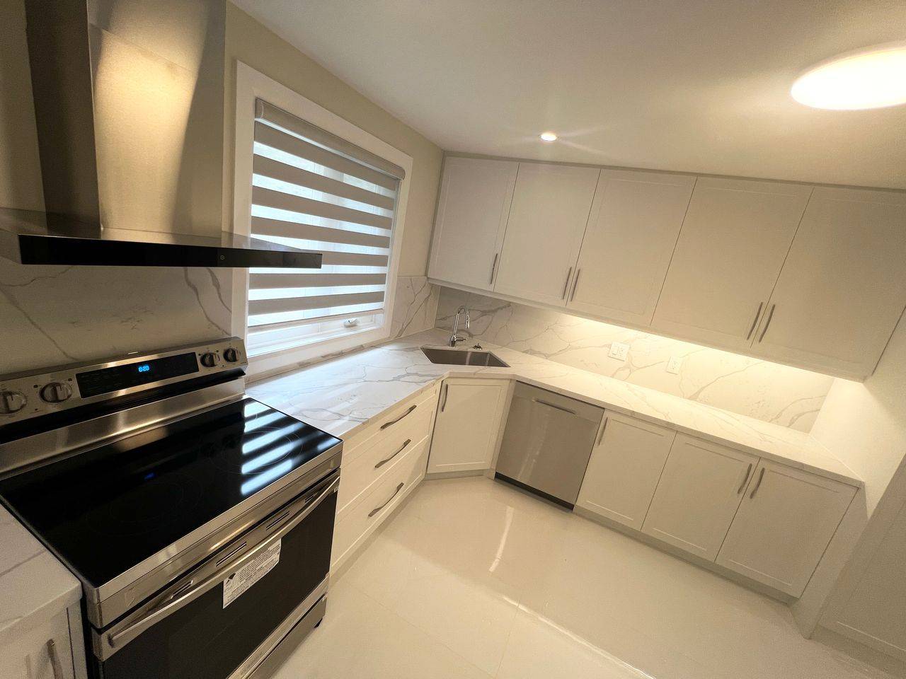 218 Chartland BLVD S, Toronto E07, ON M1S 2S5