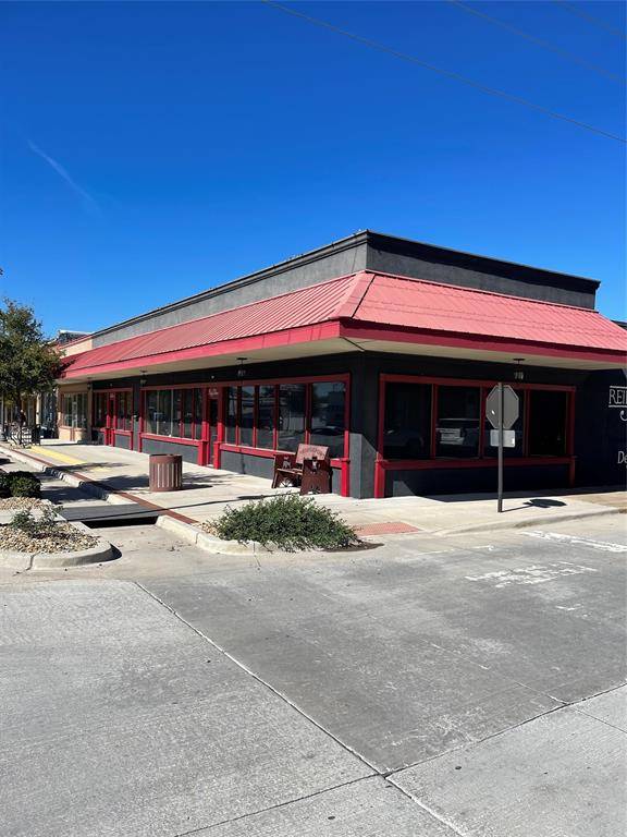 921 Halsell Street, Bridgeport, TX 76426
