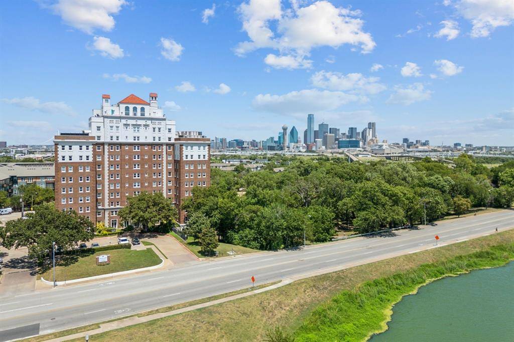 329 E Colorado Boulevard #305, Dallas, TX 75203