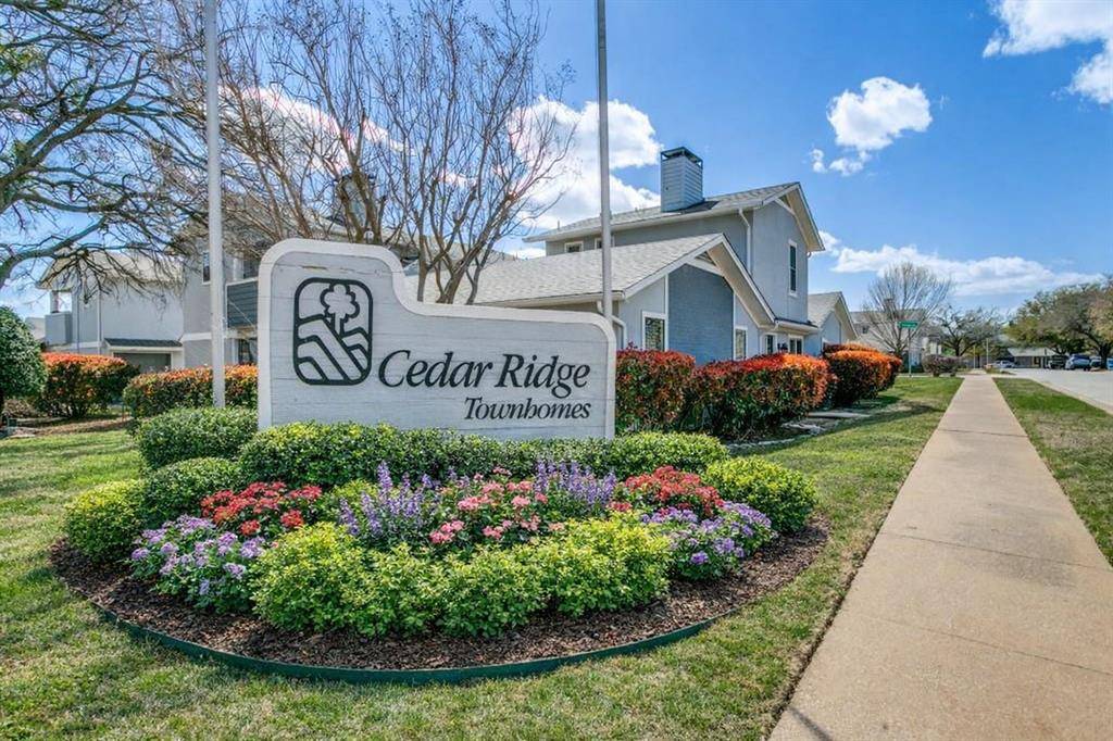 623 Ridgeline Drive, Hurst, TX 76053