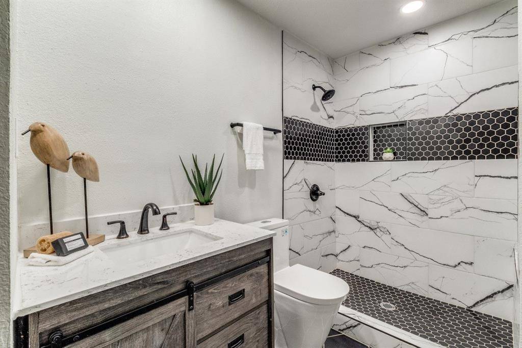 2417 San Paula Avenue, Dallas, TX 75228