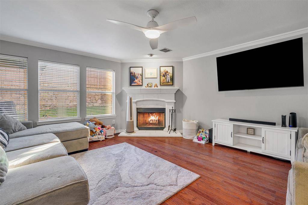 6920 Clark Vista Drive, Dallas, TX 75236