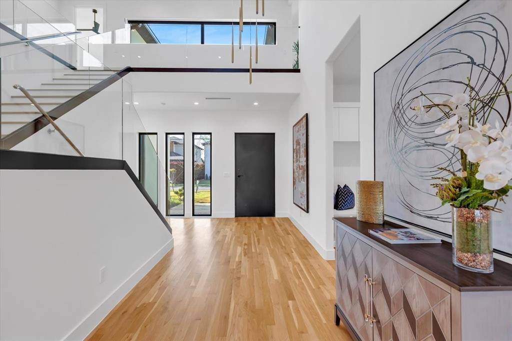 3753 Bolivar Drive, Dallas, TX 75220