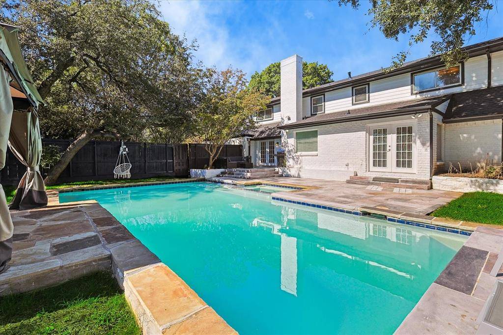 3608 Courtdale Drive, Farmers Branch, TX 75234