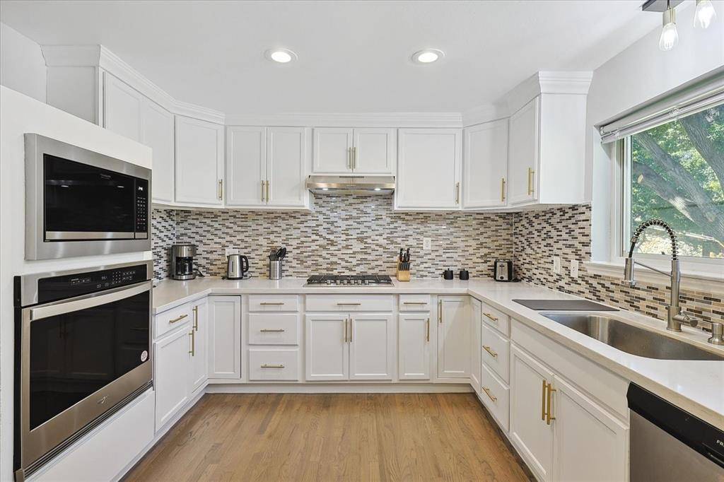 3608 Courtdale Drive, Farmers Branch, TX 75234