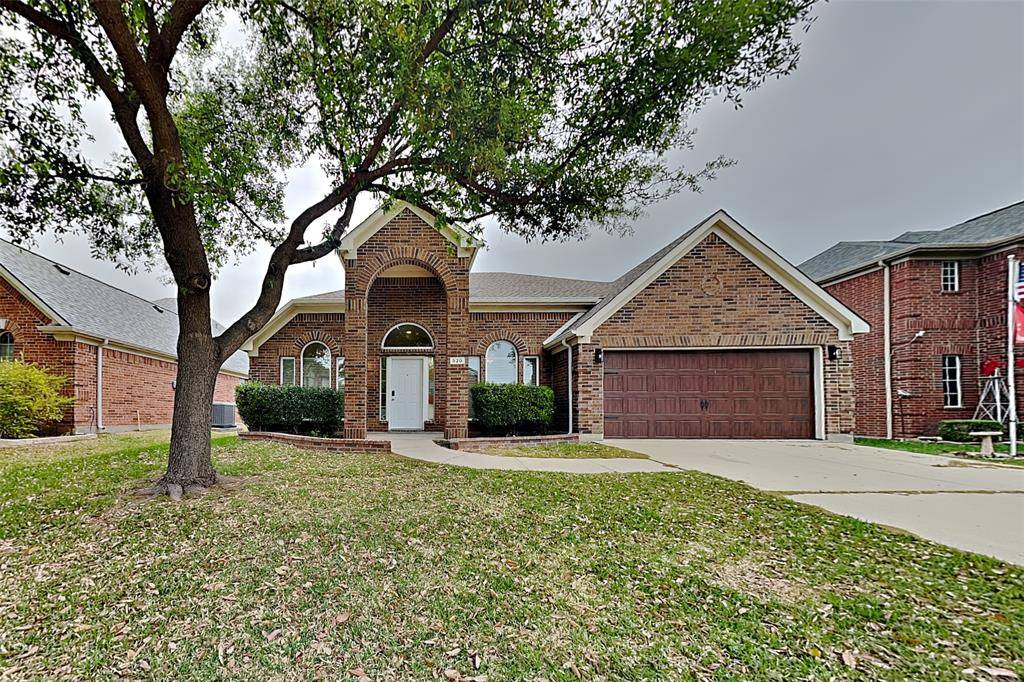 920 Chestnut Avenue, Burleson, TX 76028