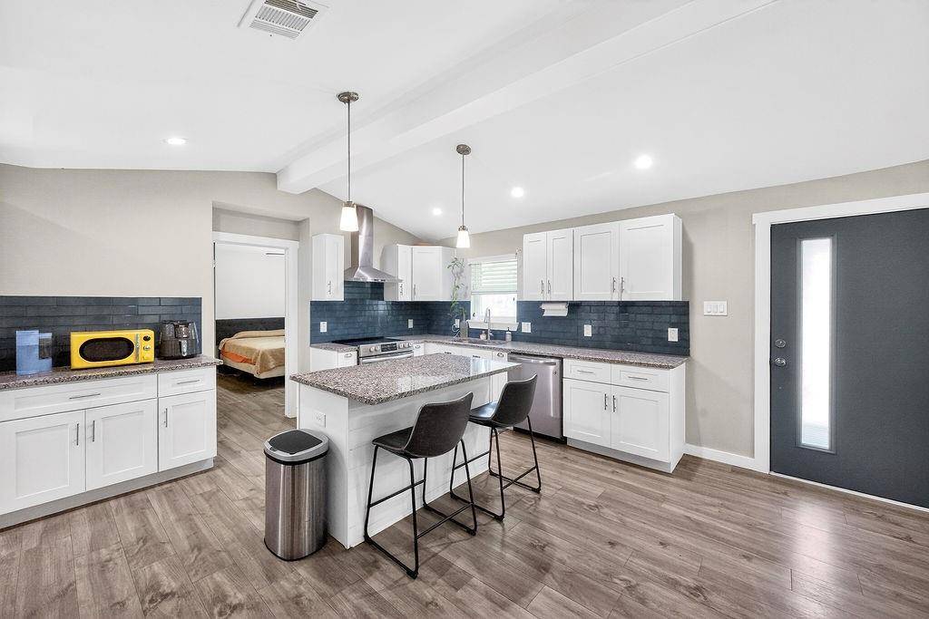 600 Bunny Rabbit Road, Athens, TX 75751