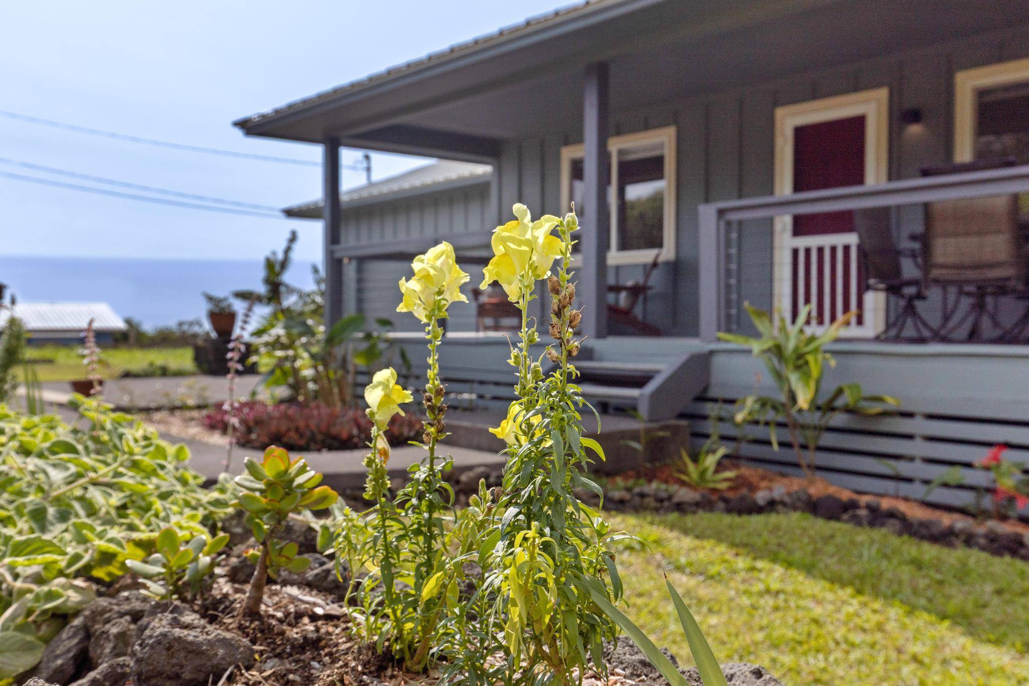 94-1627 KAULUA ST, Naalehu, HI 96772