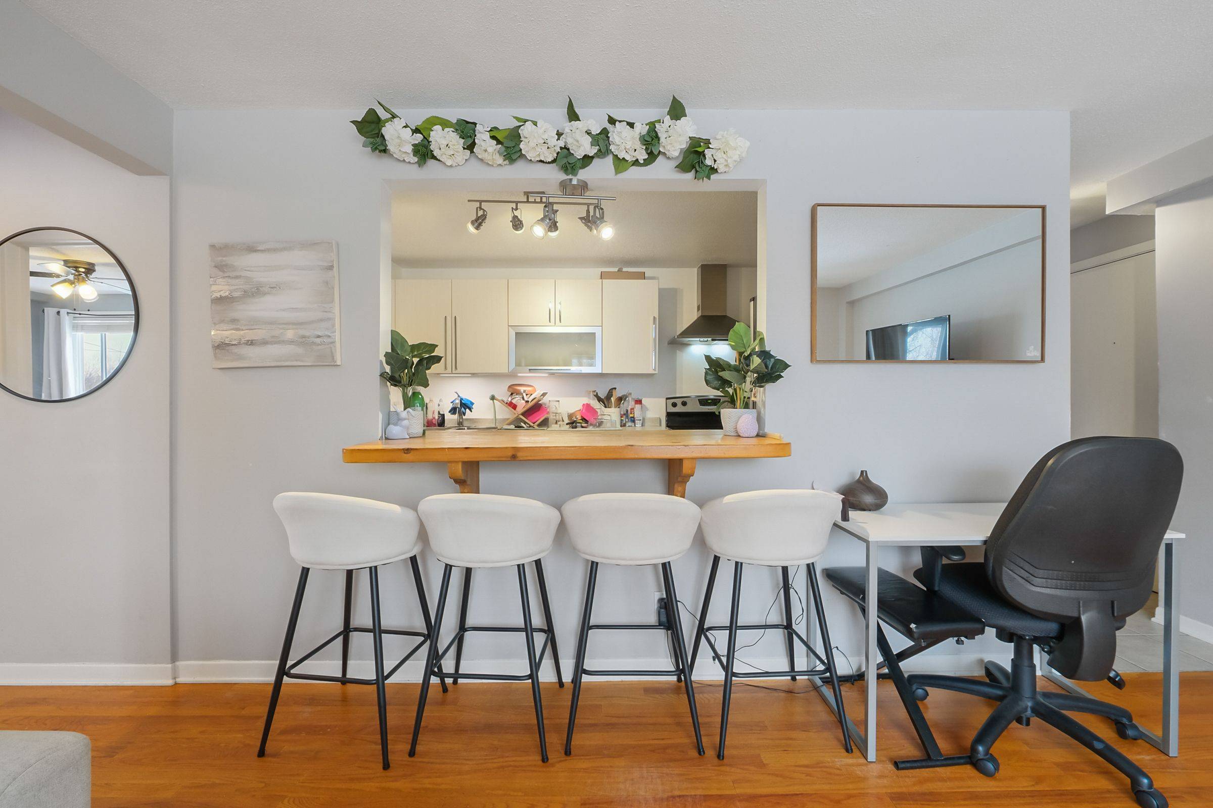 898 Elmsmere RD #11, Beacon Hill North - South And Area, ON K1J 7T6