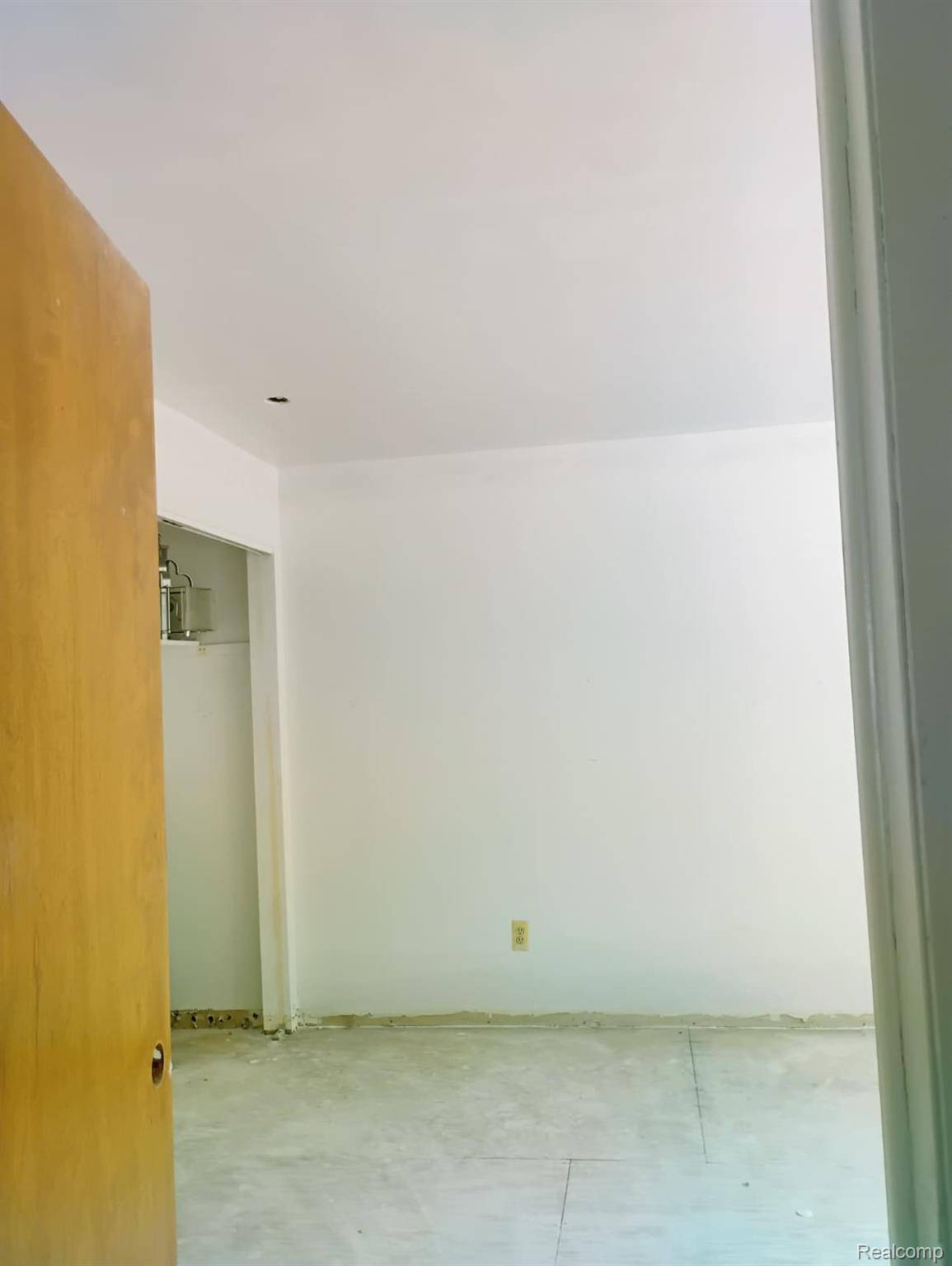 22100 Dante ST, Oak Park, MI 48237