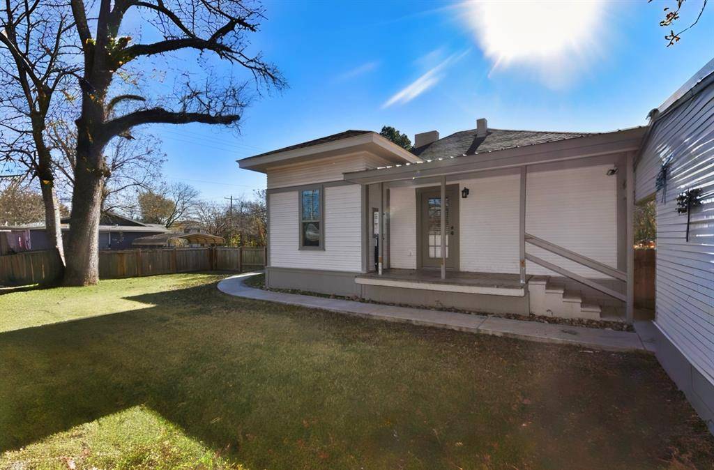 269 E Holley Street, Alba, TX 75410