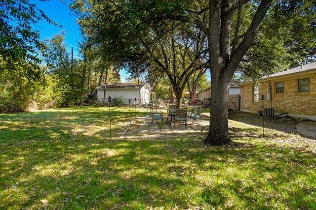 341 Hurst Drive, Bedford, TX 76022