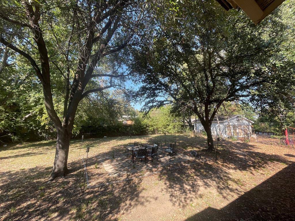 341 Hurst Drive, Bedford, TX 76022