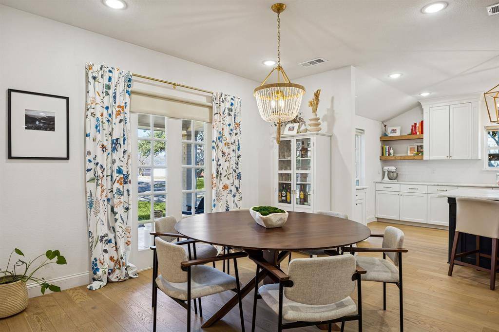 9078 Fairglen Drive, Dallas, TX 75231