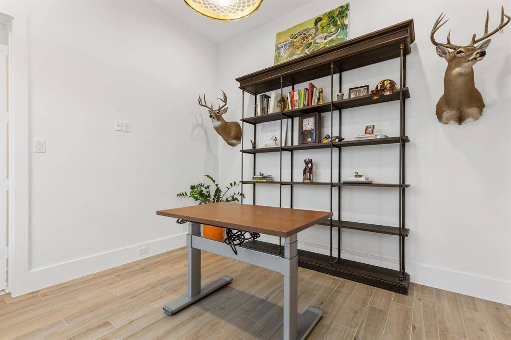 9847 Mixon Drive, Dallas, TX 75220