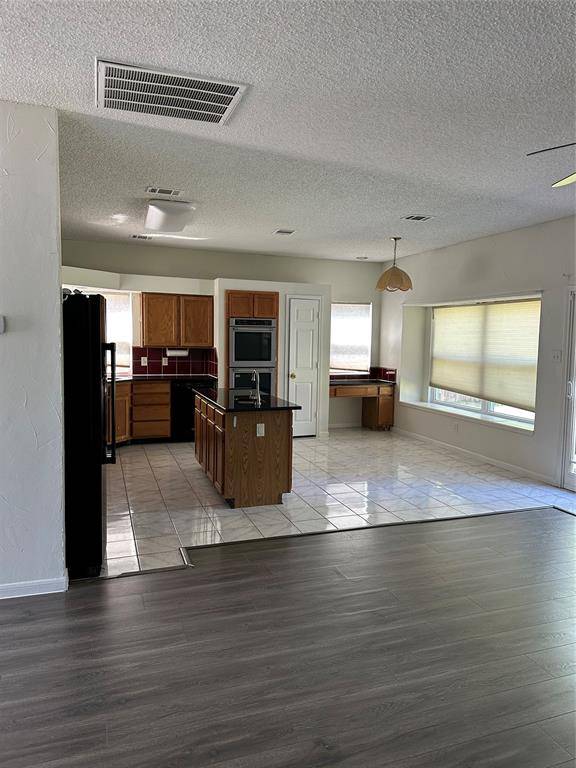 2036 Frontier Trail, Lewisville, TX 75067