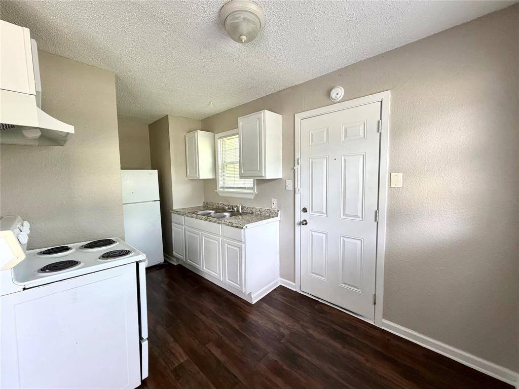 6363 Hollis Avenue, Dallas, TX 75227