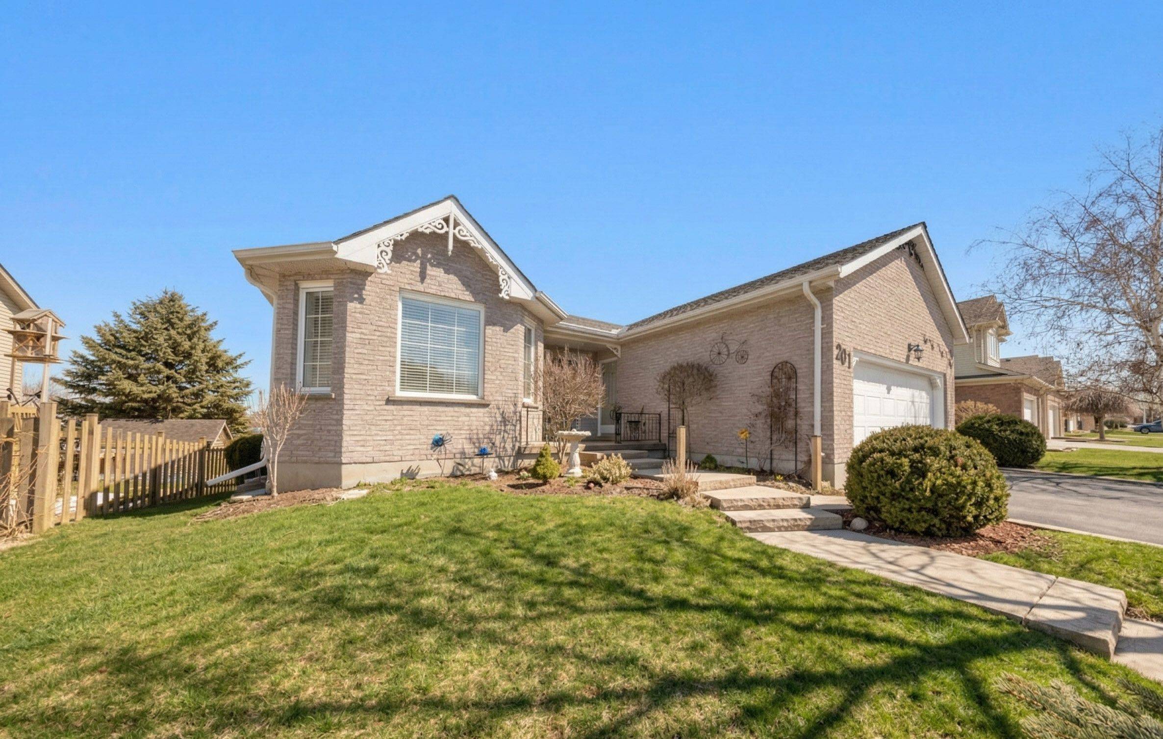 257 Fennel ST, Blandford-blenheim, ON N0J 1S0