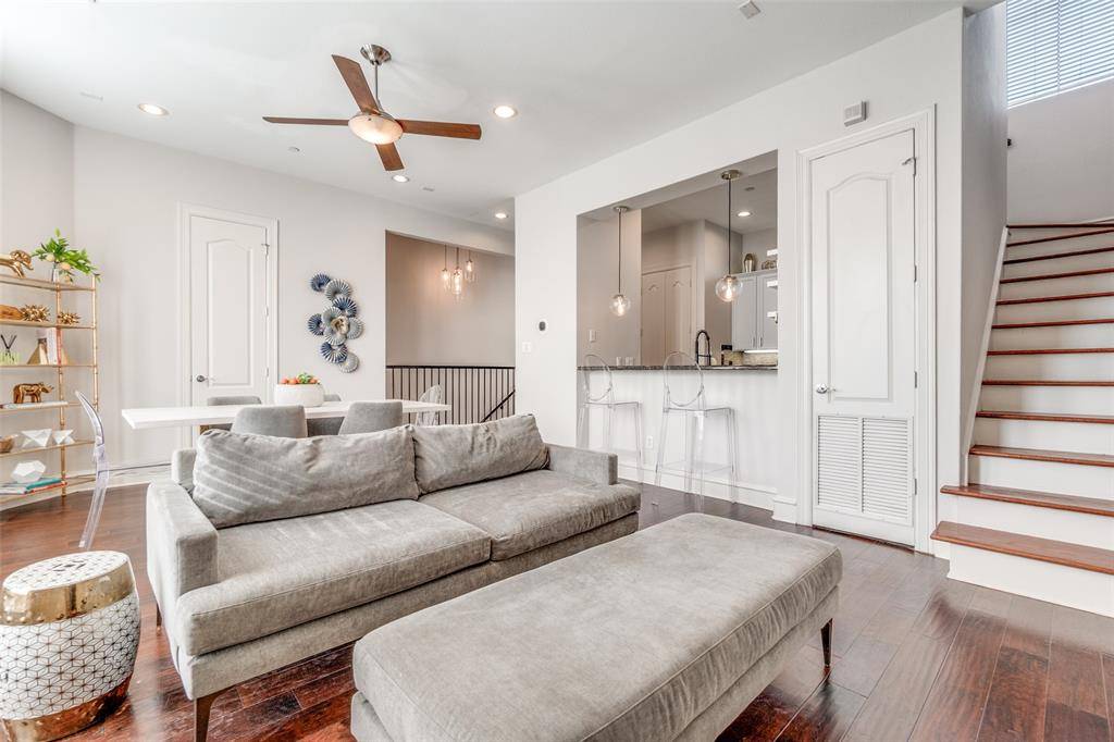 2100 N Fitzhugh Avenue #O, Dallas, TX 75204