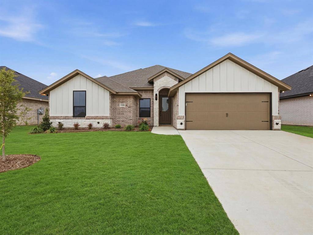 1360 Oleander Drive, Tolar, TX 76476