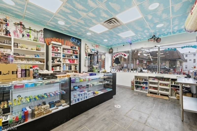 754 Van Houten, Clifton City, NJ 07013