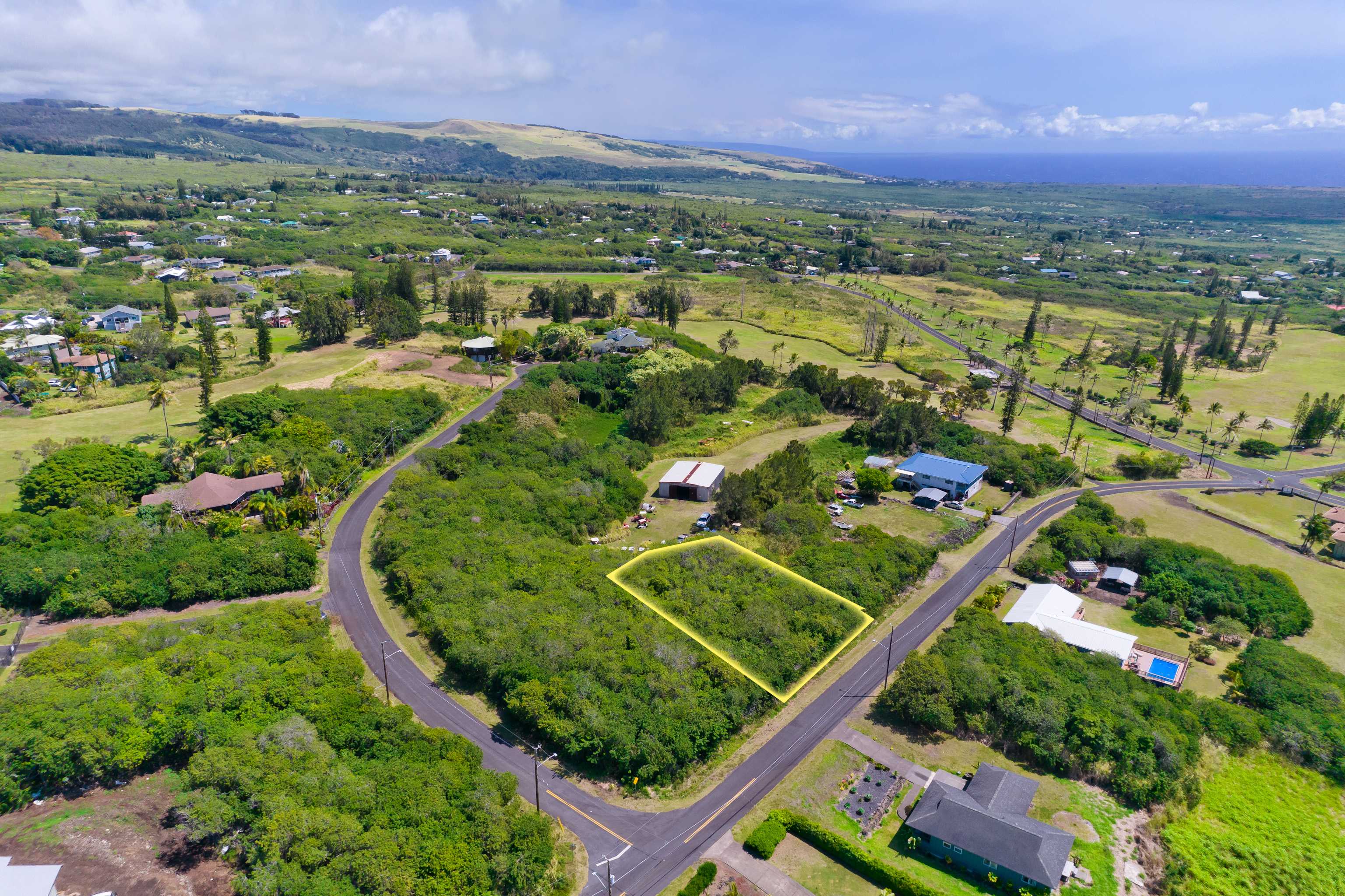 KAULUA ST, Naalehu, HI 96772