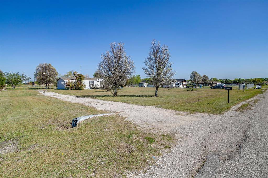 11009 Everest Drive, Venus, TX 76084