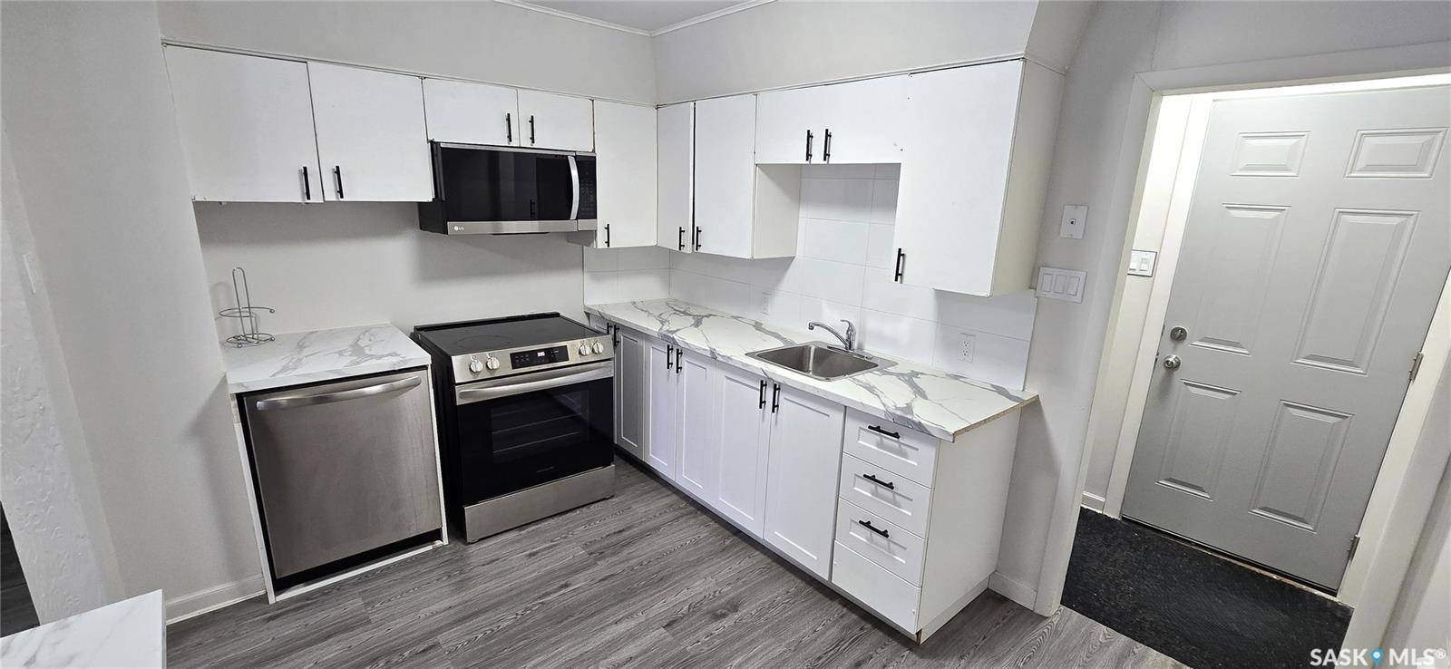 700 Montague STREET, Regina, SK S4T 3G9