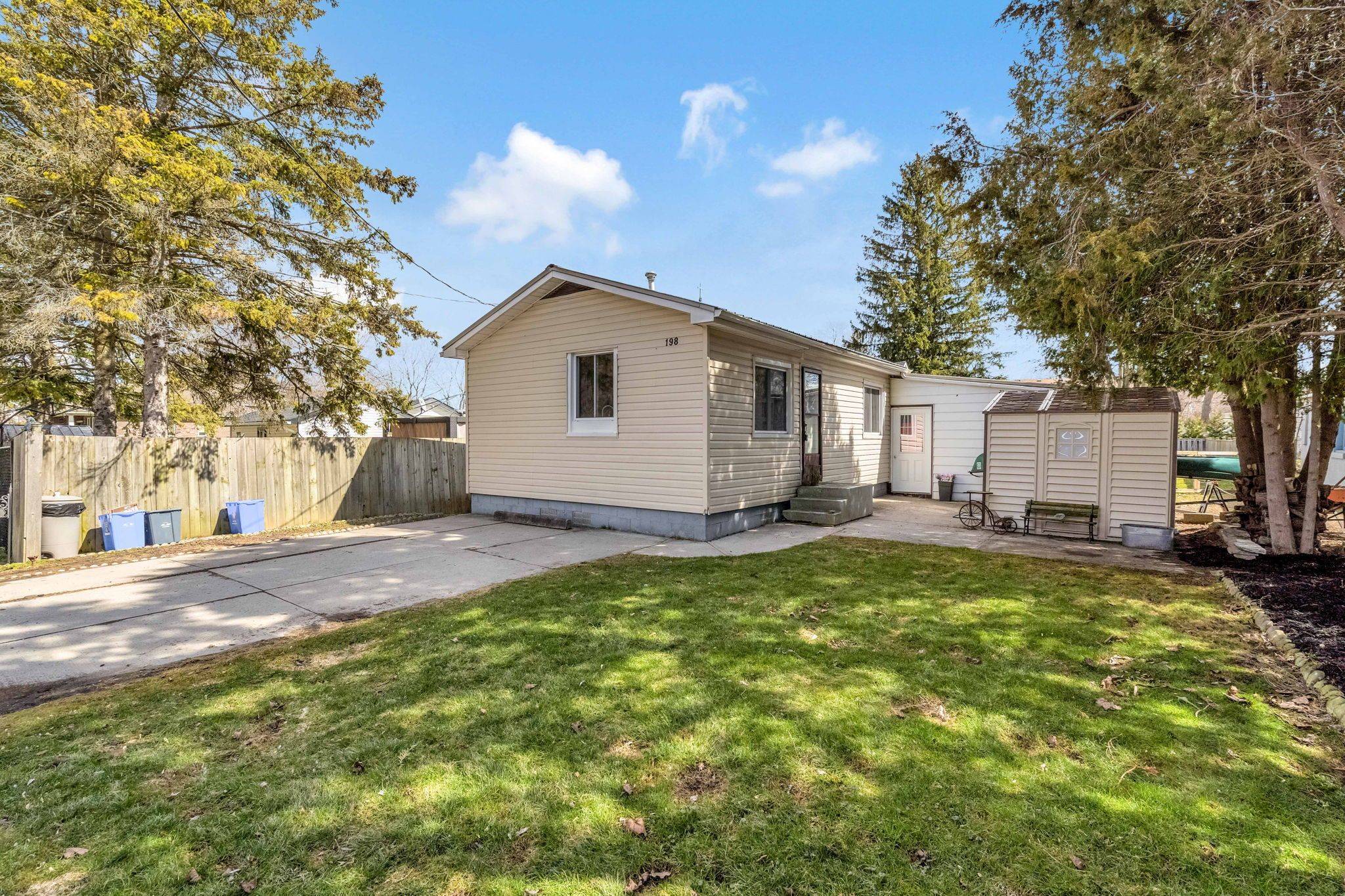 198 Munroe ST, West Elgin, ON N0L 2P0