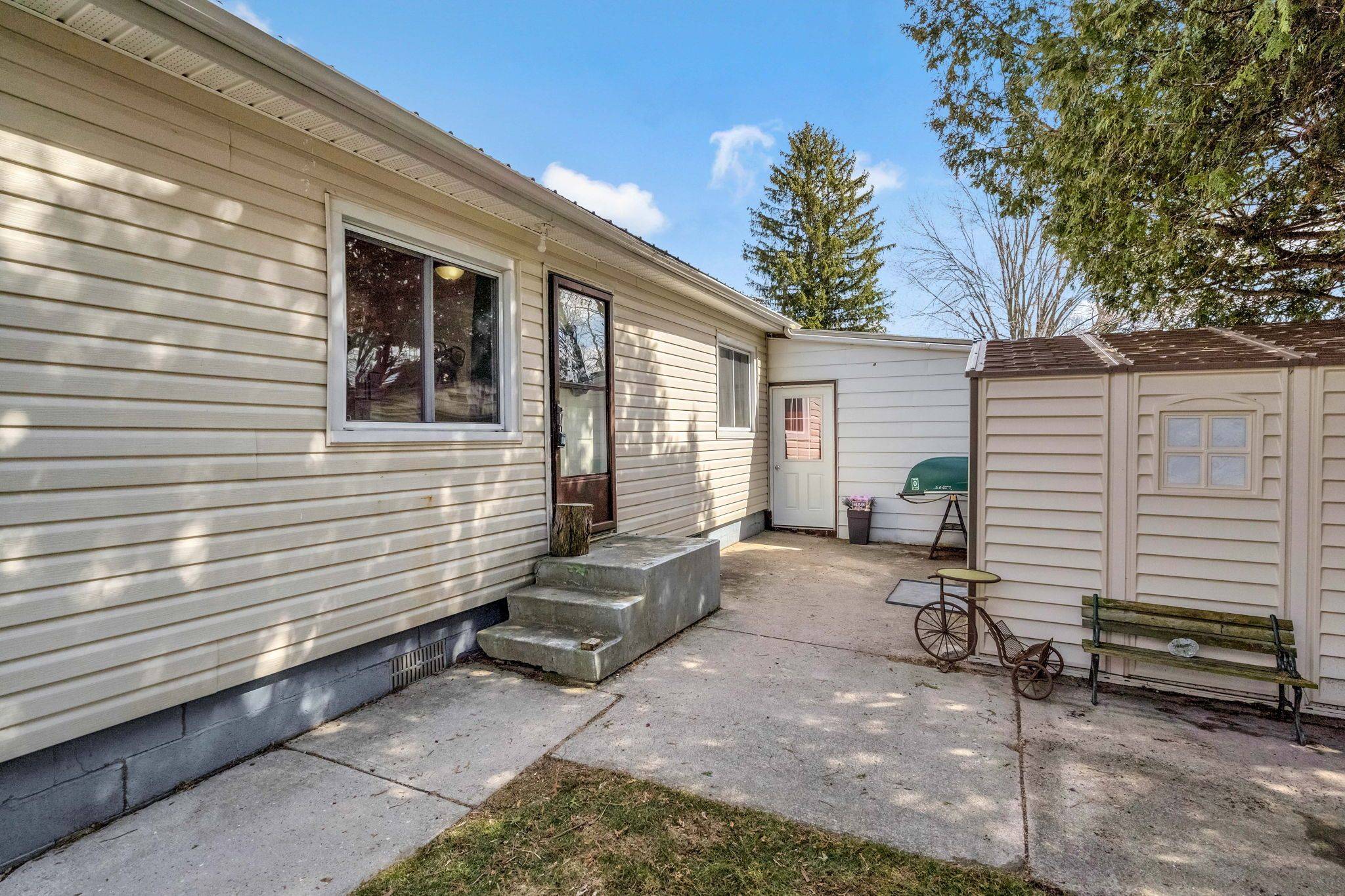 198 Munroe ST, West Elgin, ON N0L 2P0