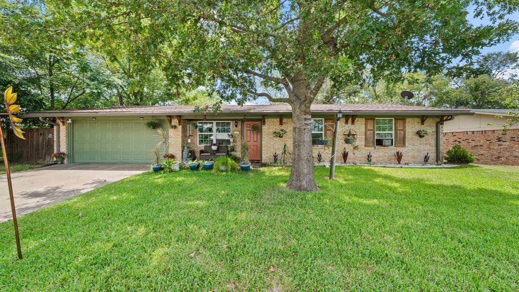 230 Dodson Street, Canton, TX 75103