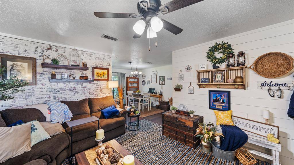 230 Dodson Street, Canton, TX 75103