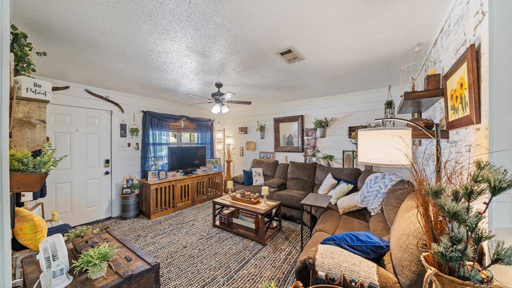 230 Dodson Street, Canton, TX 75103