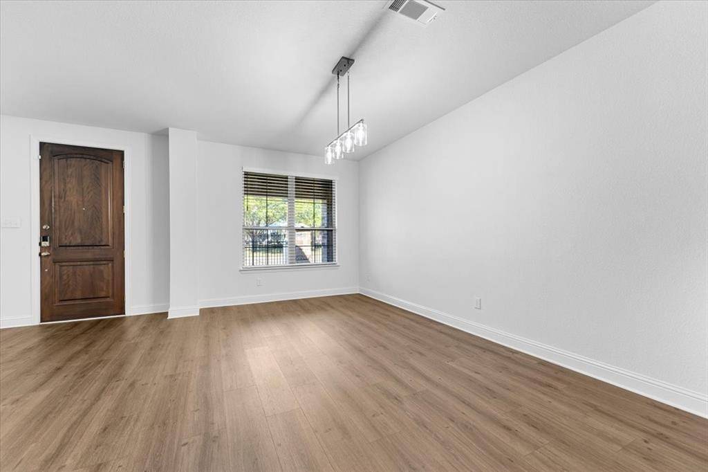 4226 Swinley Forest Drive, Arlington, TX 76017