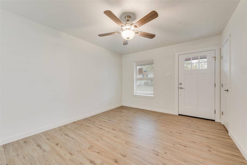 3853 Commonwealth Drive, Garland, TX 75043