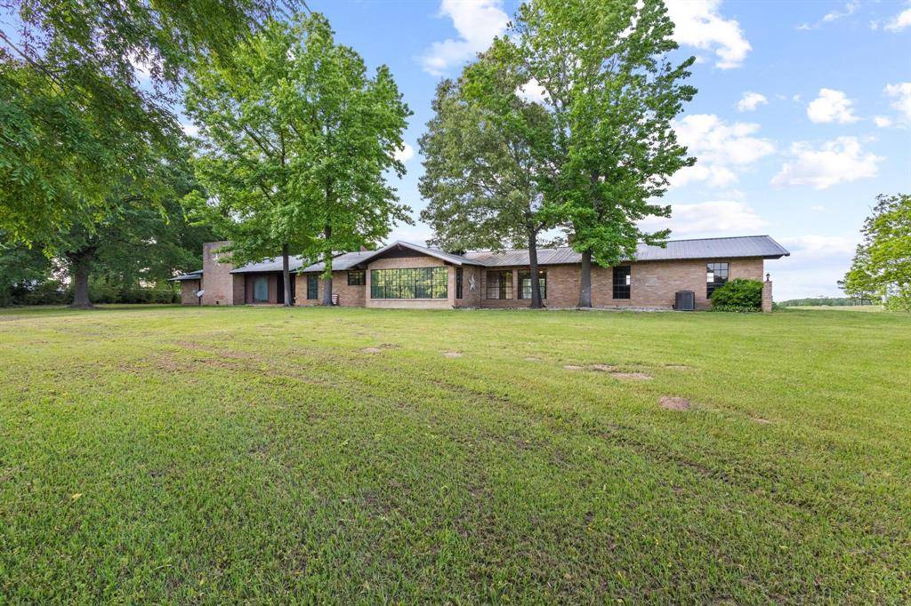 1203 County Road 3100, Clarksville, TX 75426