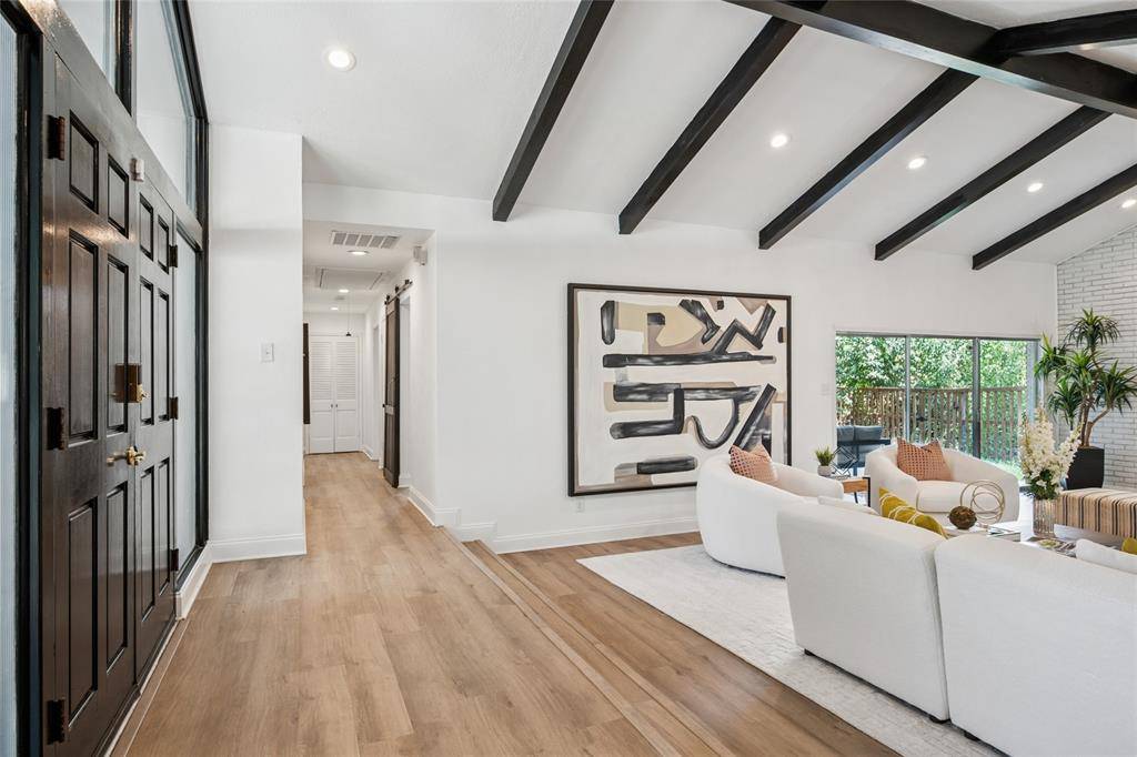 912 Glen Oaks Boulevard, Dallas, TX 75232