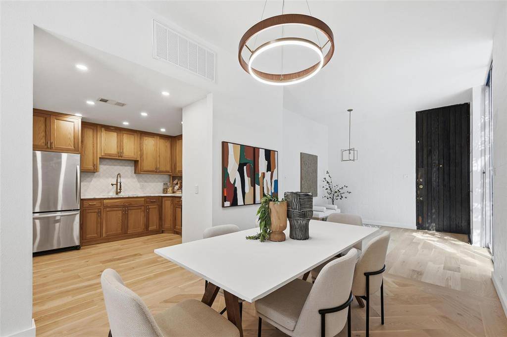 3718 Holland Avenue #2, Dallas, TX 75219