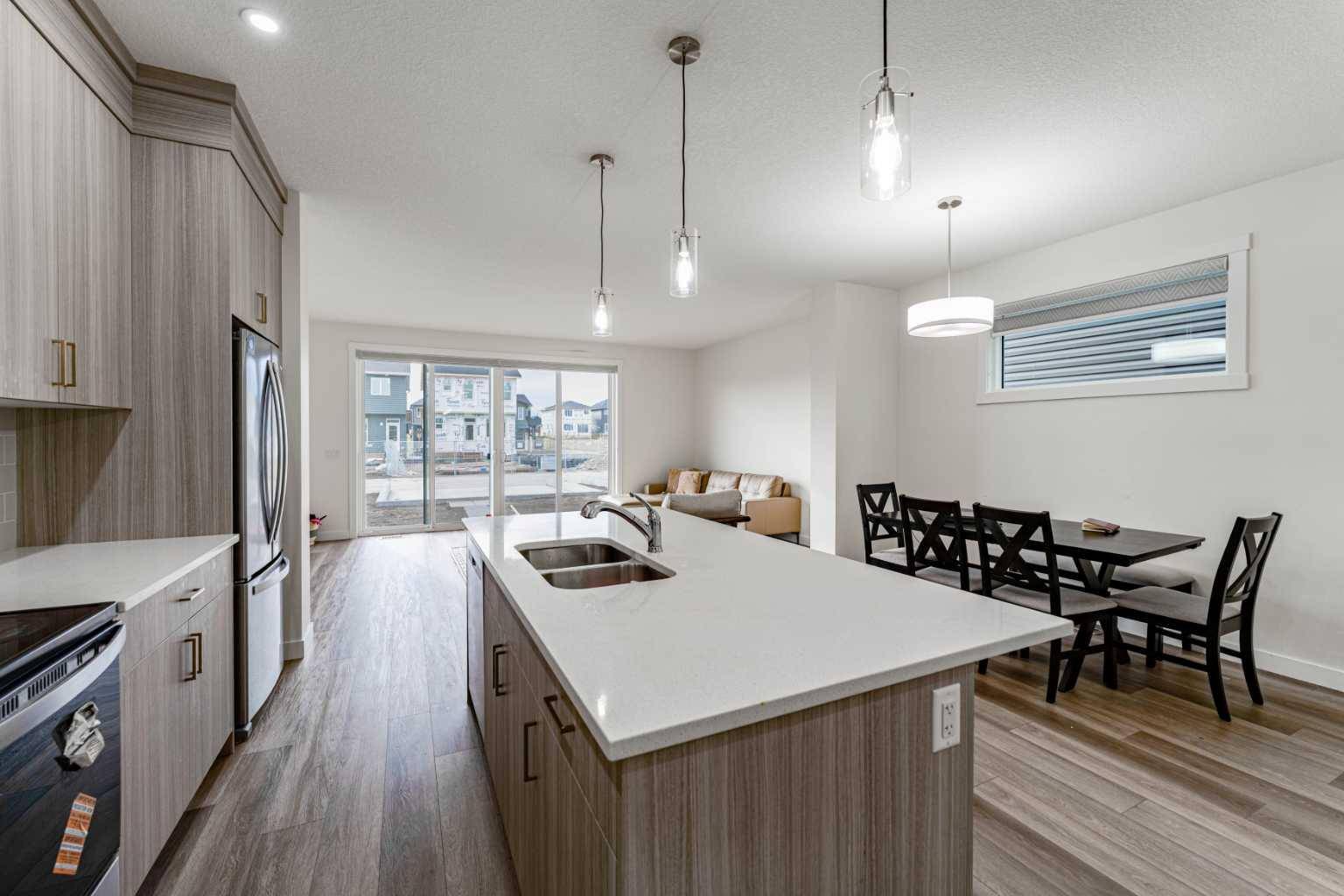 3222 Chinook Winds DR SW, Airdrie, AB T4B 0R7