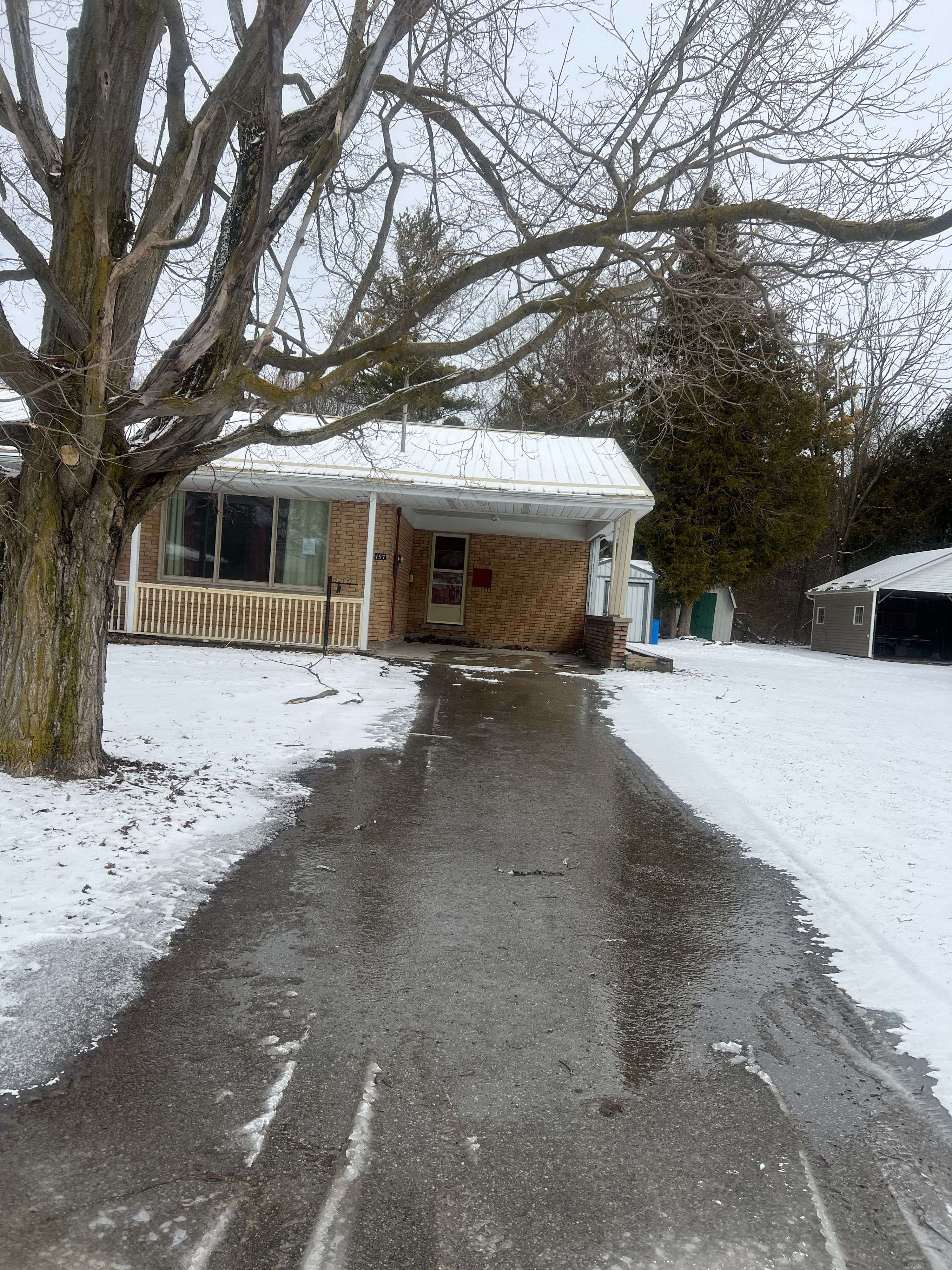 197 King ST S, Minto, ON N0G 1Z0