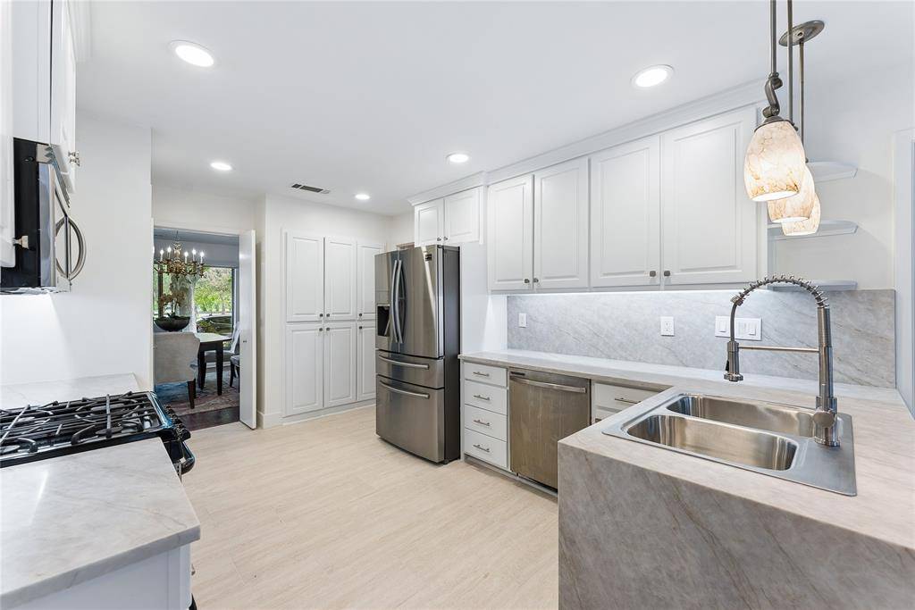 15415 Leavalley Drive, Dallas, TX 75248