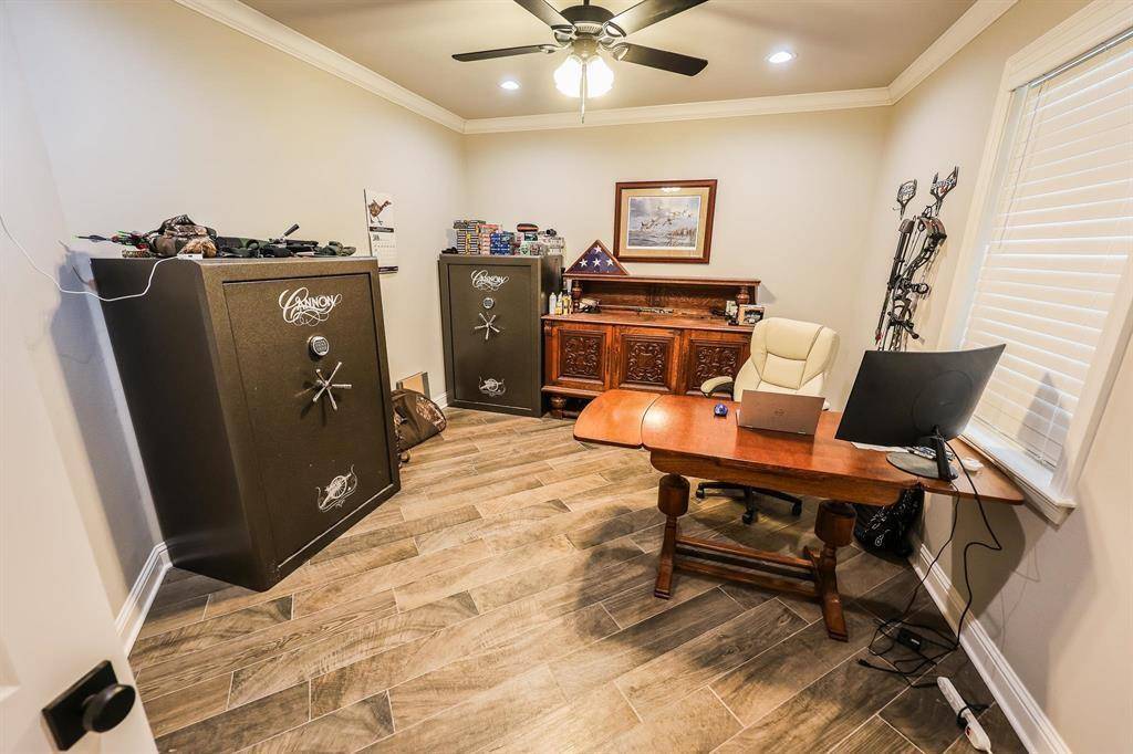 845 FM 31, De Berry, TX 75639