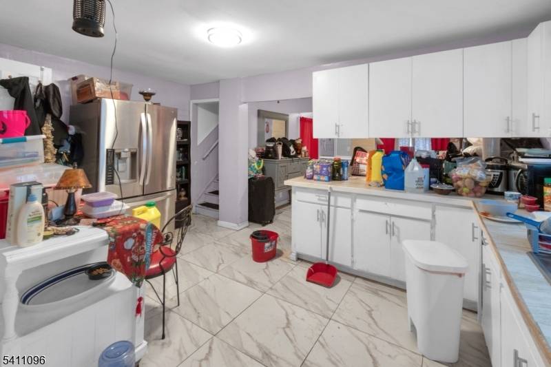 422 Schiller St, Elizabeth City, NJ 07206