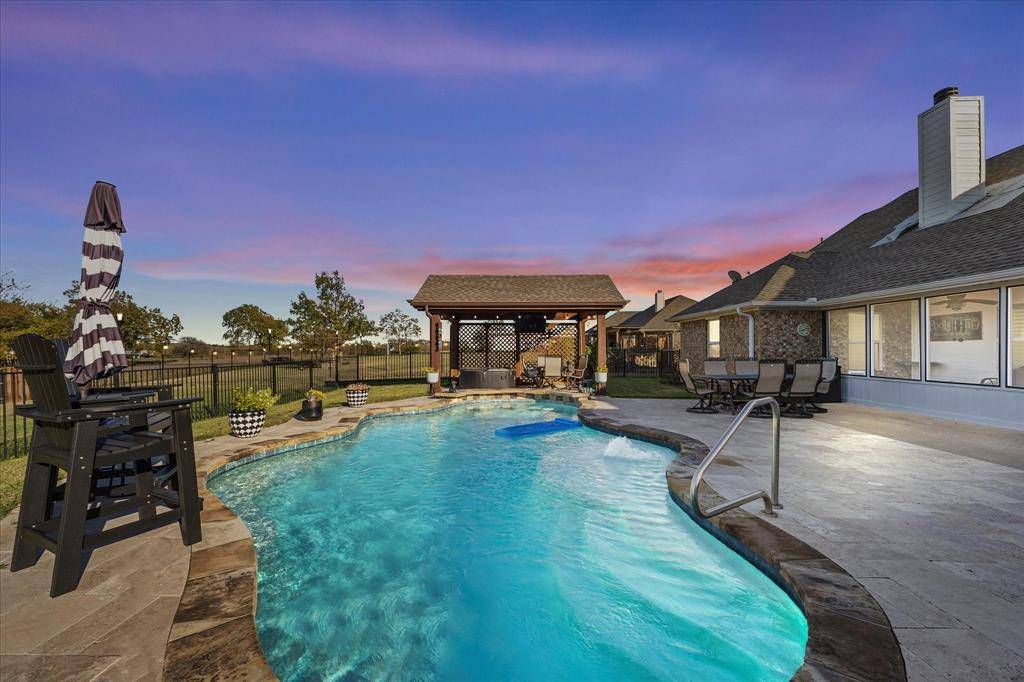 528 Hubbard Circle, Nevada, TX 75173