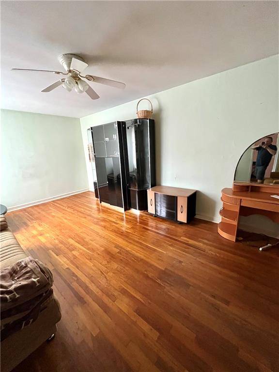 2727 Ocean Pkwy #F30, New York, NY 11235