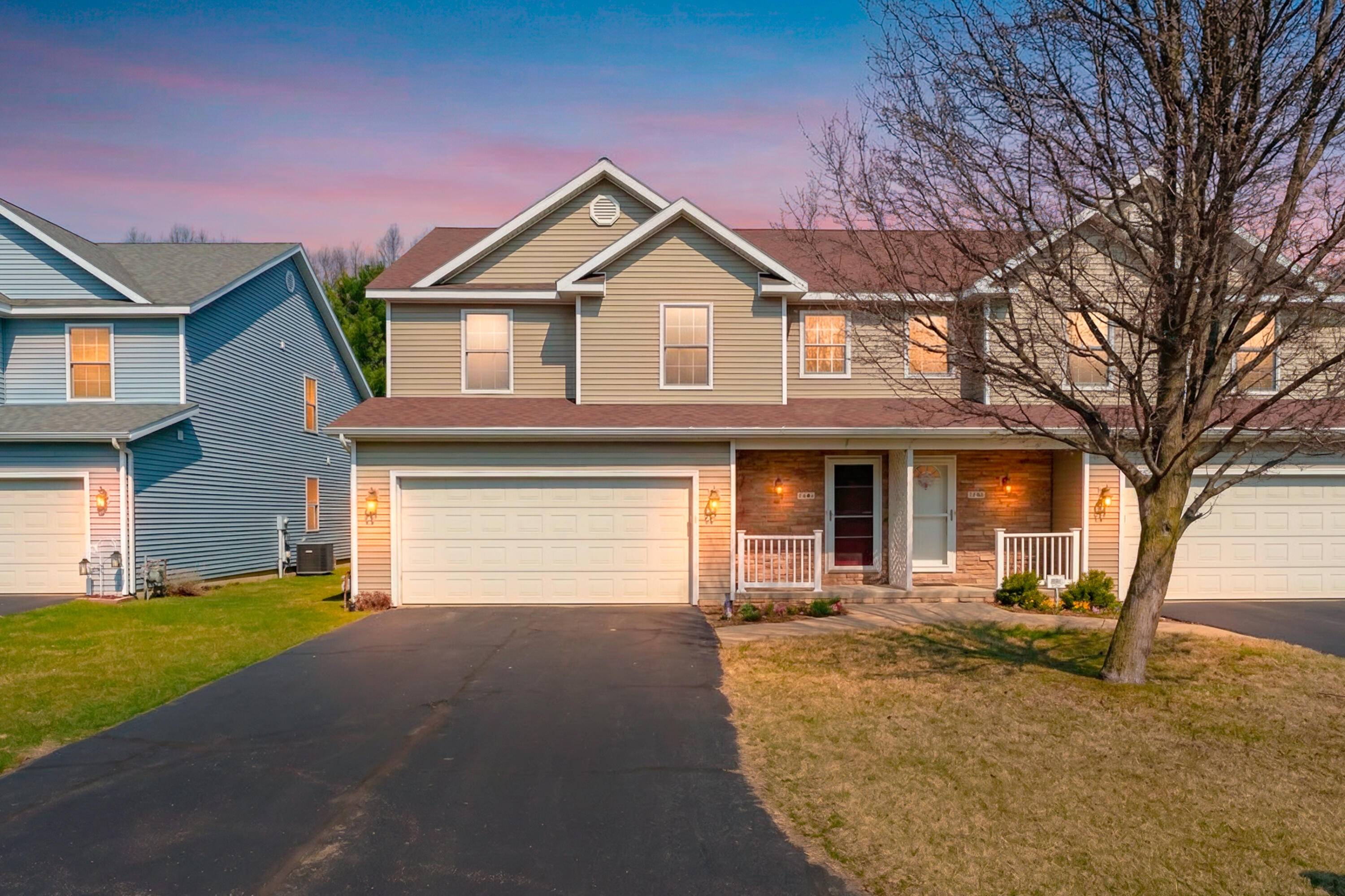 2547 Holiday House RD, Shoreham Vllg, MI 49085